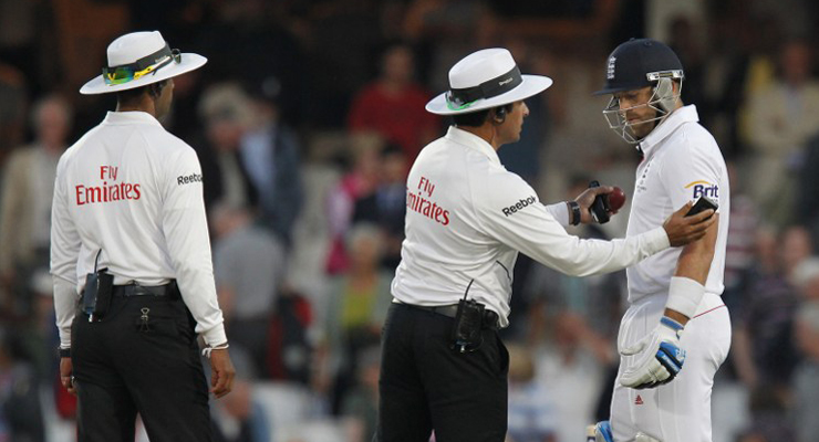 Umpires strike back in England-India series